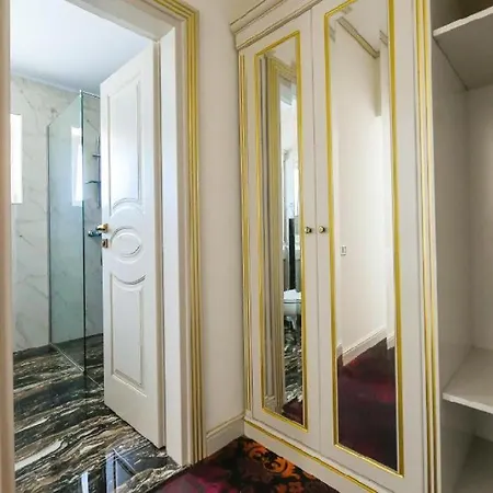 Belona Hotel 3*